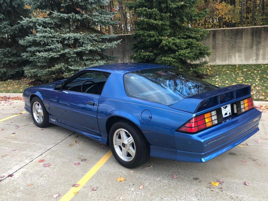  Chevrolet Camaro Z28 IROC-Z (1FP87) 1991 года  (фото 6 из 46)